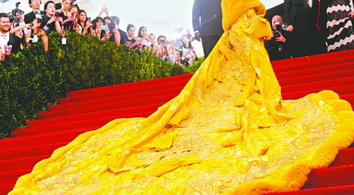 Rihanna sosyal medyanın diline düştü